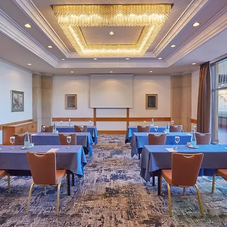 Sheraton Rhodes אתר נופש איקסיה